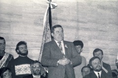 02.1989r.-Lech-Walesa-w-kosciele-w-Mistrzejowicach.-fot.-Jacek-Boron-AF-FMW35