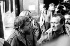 08.03.1989  Krakow  W rocznice wydarzen Marca 68 na Uniwersytecie Jagiellonskim ze studentami spotkal siê Adam Michnik n/z  Adam Michik i Jan Ciesielski
Fot. Jacek Boron/REPORTER