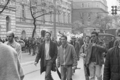 1989-r.-Wiosenne-demonstracje-mlodziezy-i-studentow-w-Krakowie-fot.-Jacek-Boron-Tomasz-34