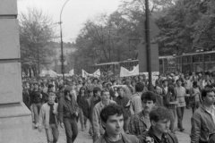 1989-r.-Wiosenne-demonstracje-mlodziezy-i-studentow-w-Krakowie-fot.-Jacek-Boron-Tomasz-75