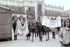 07-Zburzyc-mur-berlinski-10.1989-rok-fot.-Jacek-Boron-AF-FMW