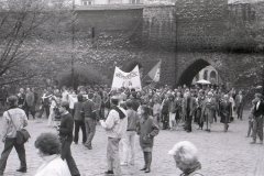 16.04.1989-r.-Cichy-marsz-w-Krakowie.-Katyn-pamietamy-fot.-Jacek-Boron-AF-FMW-2