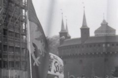 16.04.1989-r.-Cichy-marsz-w-Krakowie.-Katyn-pamietamy-fot.-Jacek-Boron-AF-FMW-22