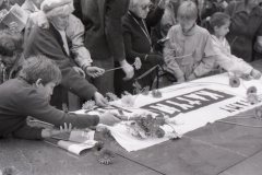 16.04.1989-r.-Cichy-marsz-w-Krakowie.-Katyn-pamietamy-fot.-Jacek-Boron-AF-FMW-39