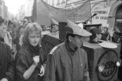 23.021989-r.-Armia-radziecka-z-toba-od-dziecka-happening-krakowskich-studentow-fot.-Jacek-Boron-AF-FMW-2