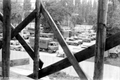 1987-r.-Nowa-Huta.-Parking-milicyjny.-fot.-Jacek-Boron_04